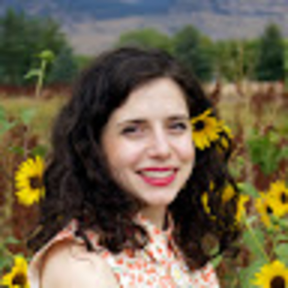 Meet your Posher, Emily